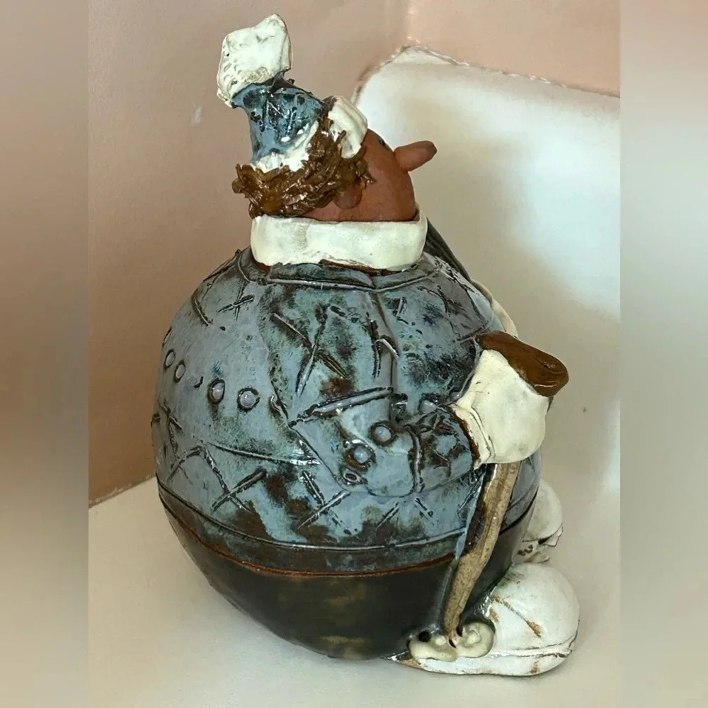 Sara Meadows Balloon People Pottery Art SKIER Winter Figure 5